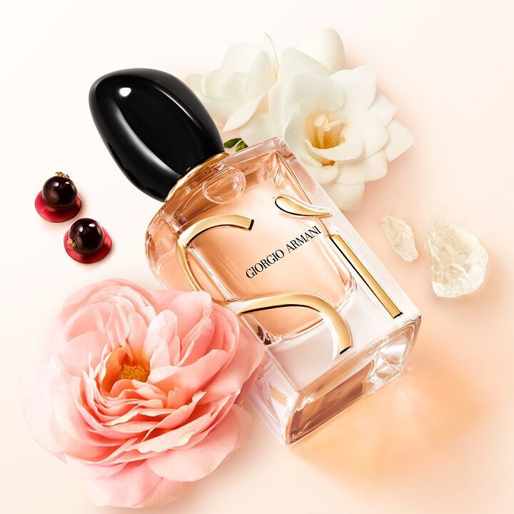 SI EAU DE PARFUM and its precious plant ingredients