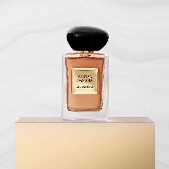 Armani 2025 prive gold